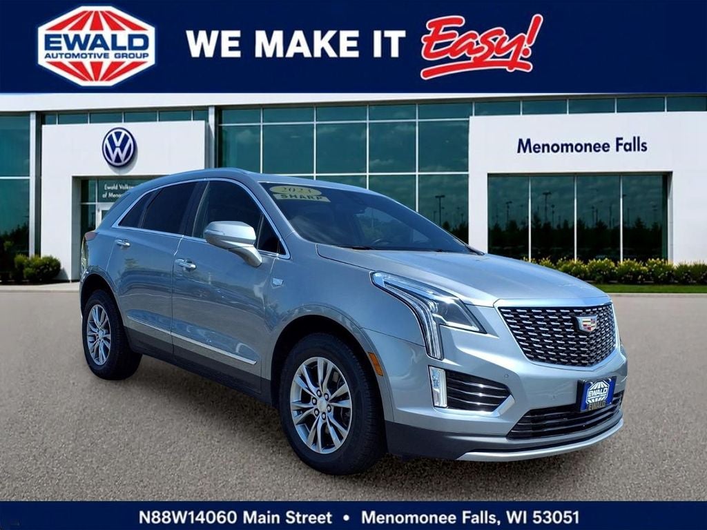 2023 Cadillac XT5 Premium Luxury in Argent Silver Metallic — front three-quarter view